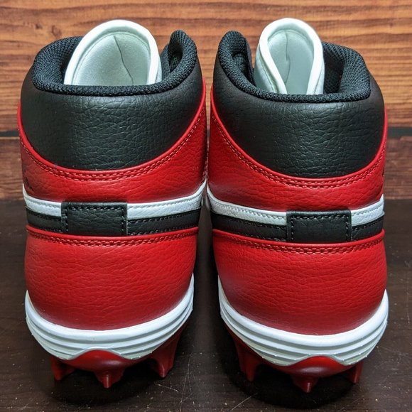 Nike Air Jordan 1 Mid TD Men\'s 9 Chicago Red White football cleats FJ6805-106 main image 9